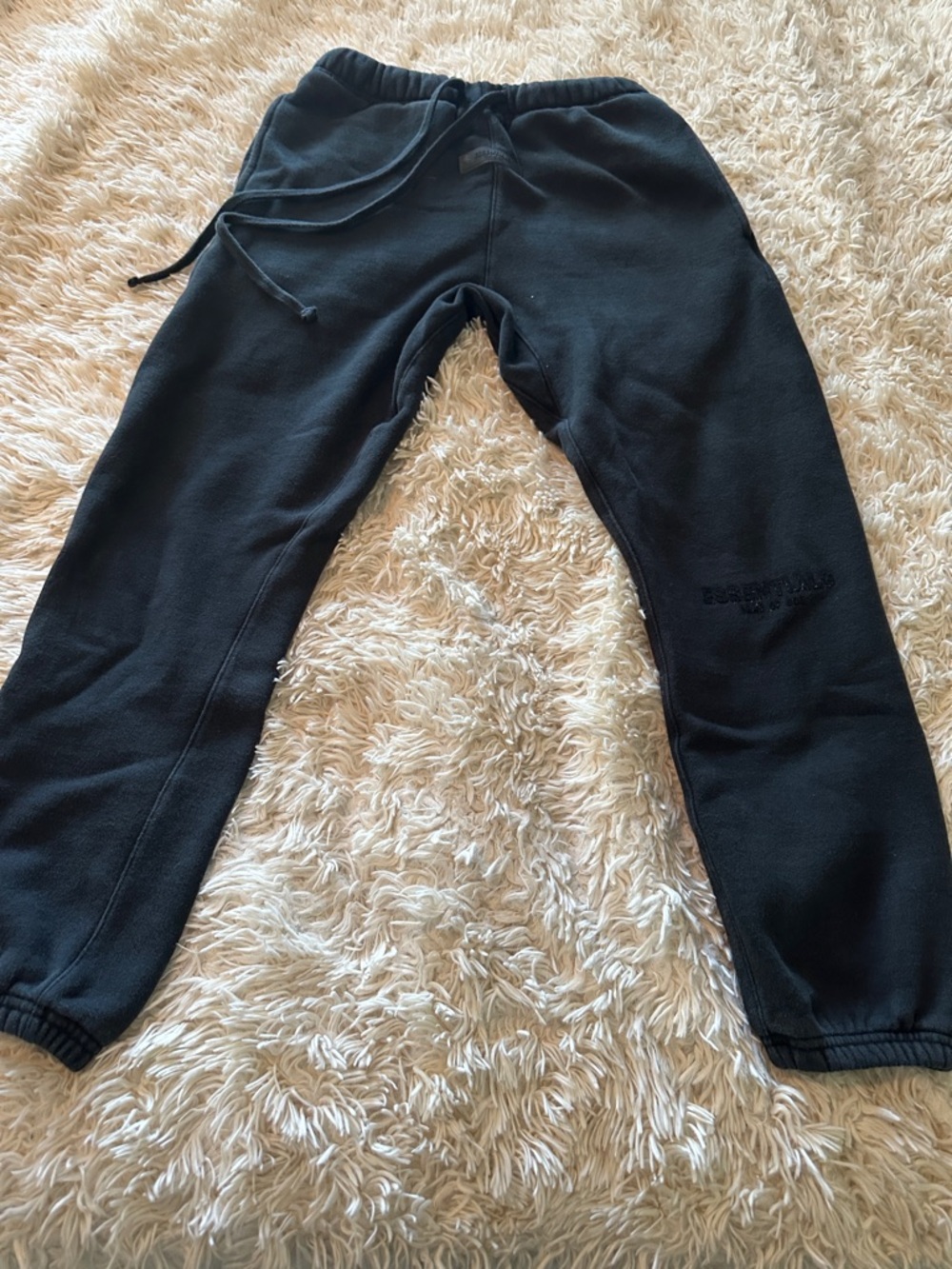 Essentials Men’s Sweatpants, size S.